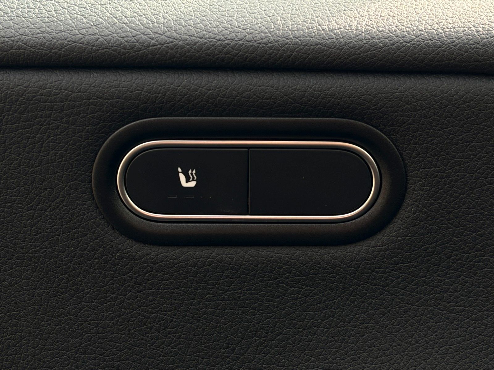 Fahrzeugabbildung Mercedes-Benz CLA 180 Shooting Brake TEMP CarPlay PDC SHZ