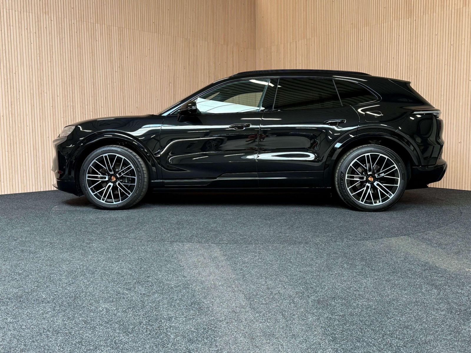 Porsche Cayenne Electric | 408 pk | UIT VOORRAAD DIRECT  imagem 2