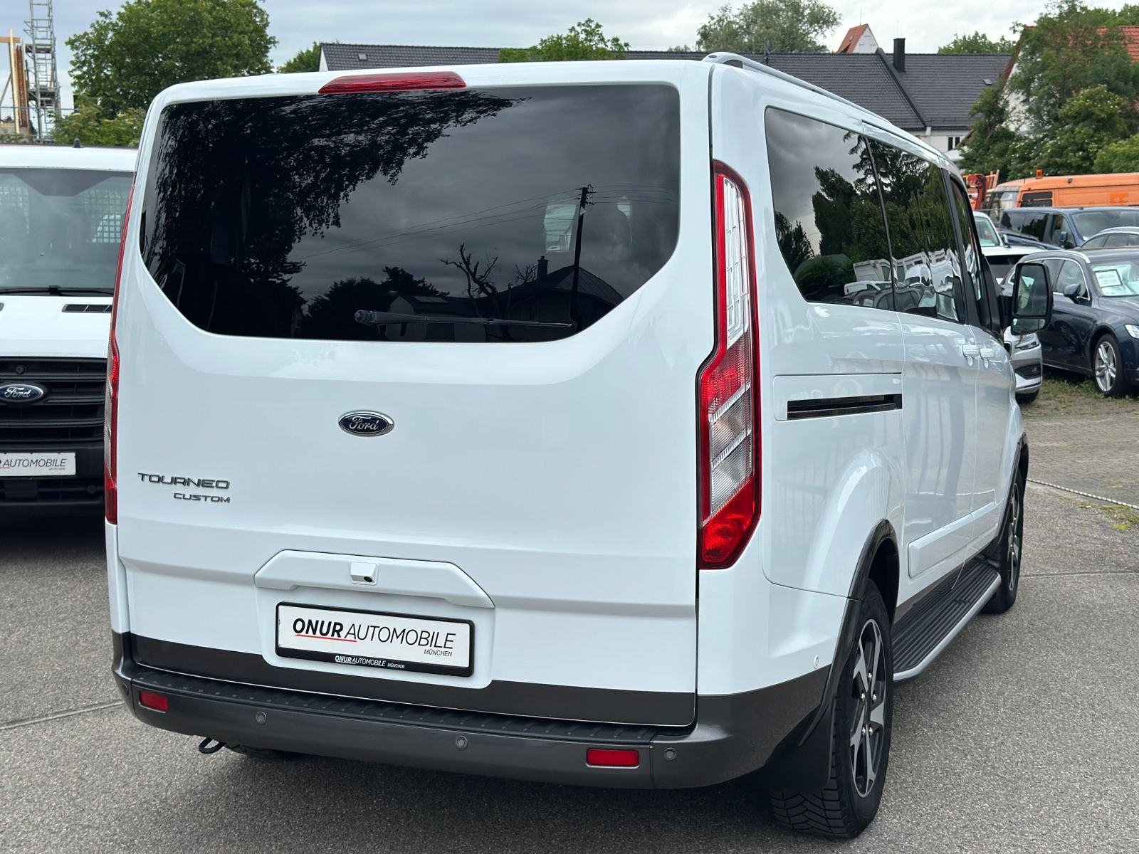 Ford Tourneo Custom 320 L1 Active Aut. Leder ACC Kam. foto 4