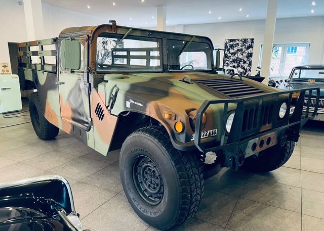Fahrzeugabbildung Hummer Humvee H1  M998 mit TÜV und deutschen Papieren