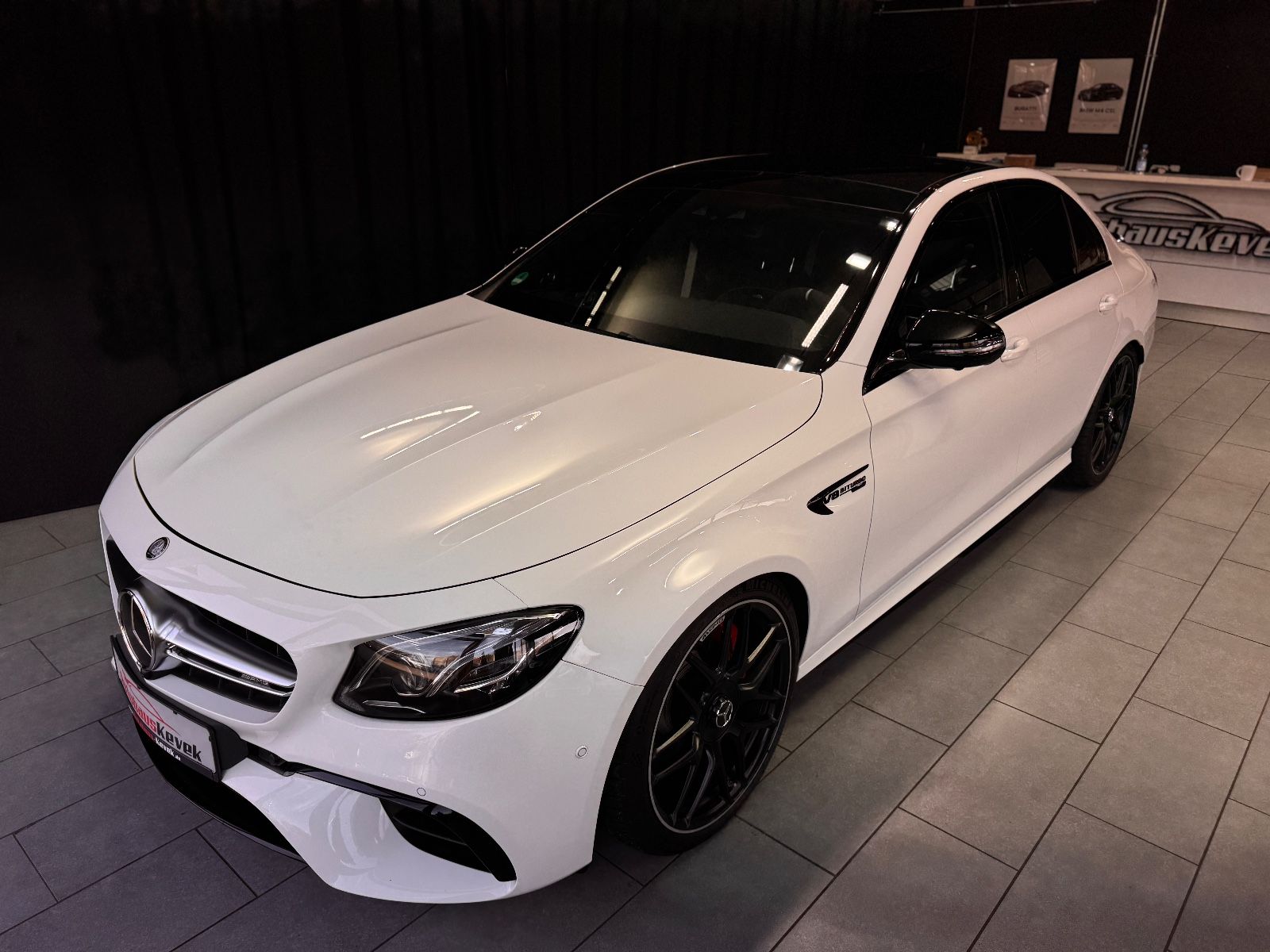 Fahrzeugabbildung Mercedes-Benz E 63 S AMG 4Matic+|AMG DRIVER|BURMESTER|TV|VOLL