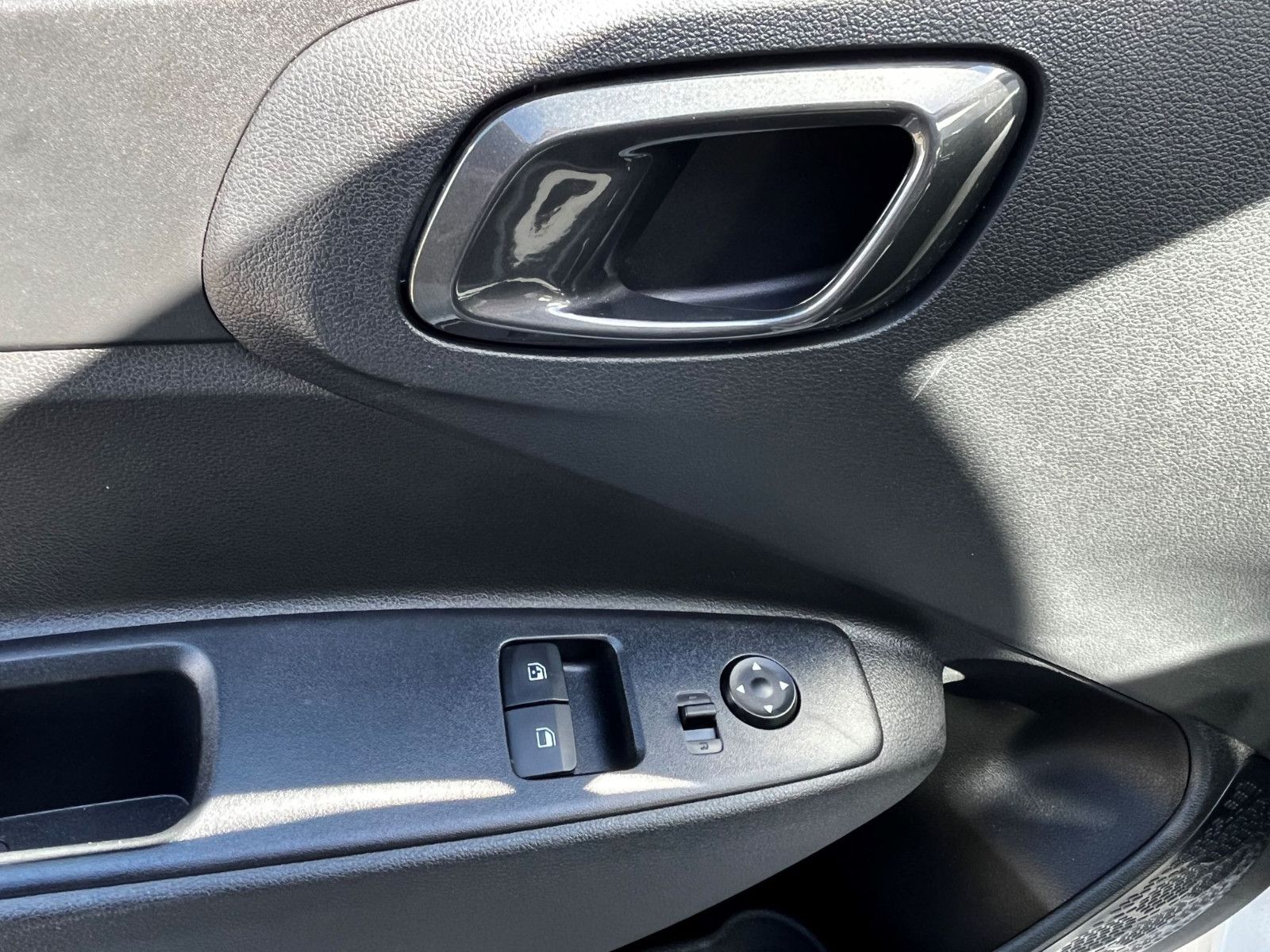 Fahrzeugabbildung Hyundai i10 Trend AUT SHZ NAV BT KAM ALU