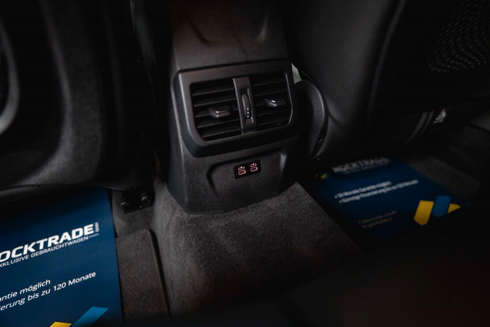 Fahrzeugabbildung BMW M235i xDrive M-Sport Pro Performance Shadow LED