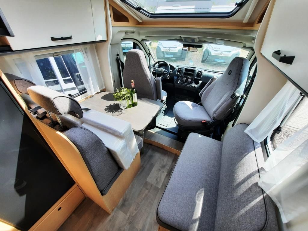 Fahrzeugabbildung Sunlight V 67S ADVENTURE EDITION Verfüg./Sparen Sie 2.526
