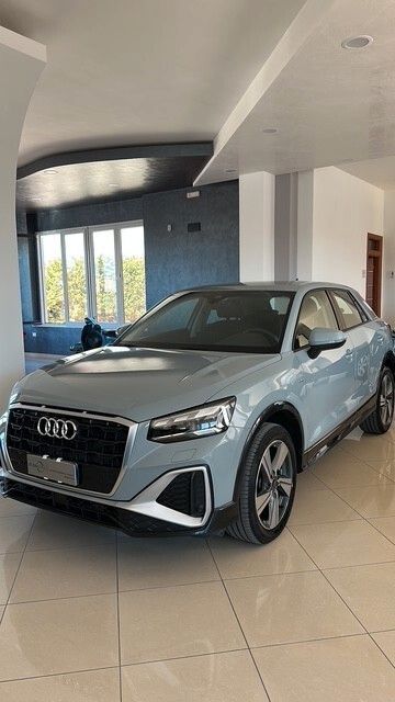 Audi Q2 30 TDI S tronic Business imagem 2