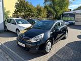 Kia Rio Spirit*PDC*TEMPOM*LED*SHZ*KEYLESS*EXPORT - Kia Rio in Bonn