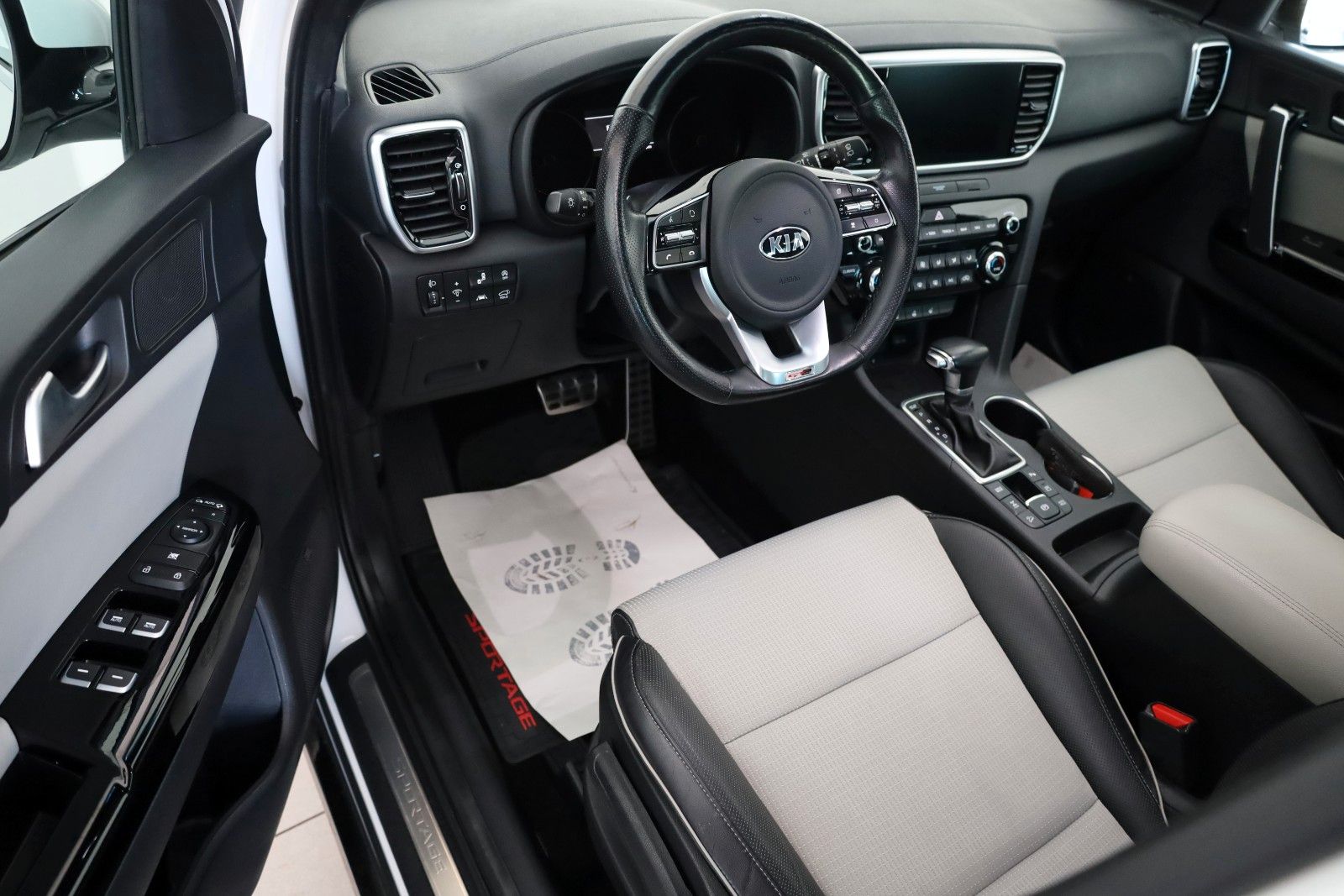 Fahrzeugabbildung Kia Sportage GT-Line 4WD,Leder,Pano,Navi,360°Kam,AHK
