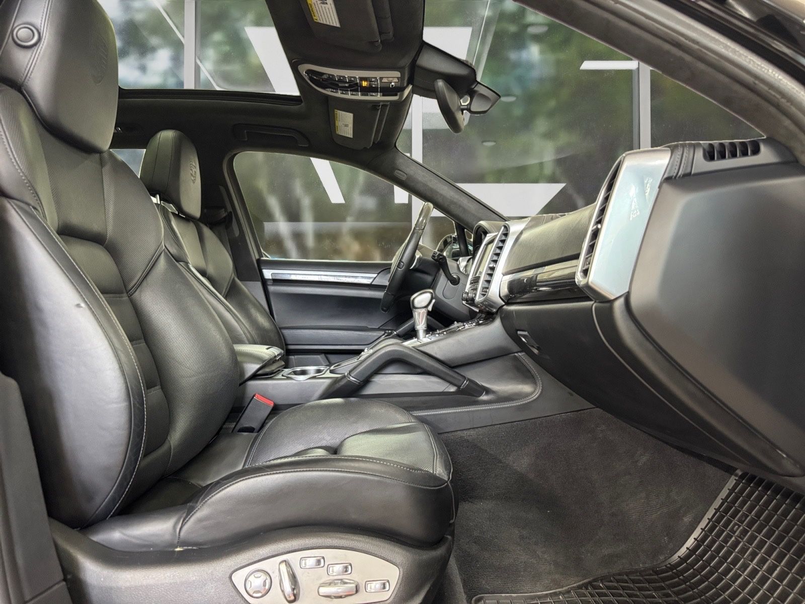 Porsche Cayenne Turbo S Aut., Burmester, Insp. Neu foto 7