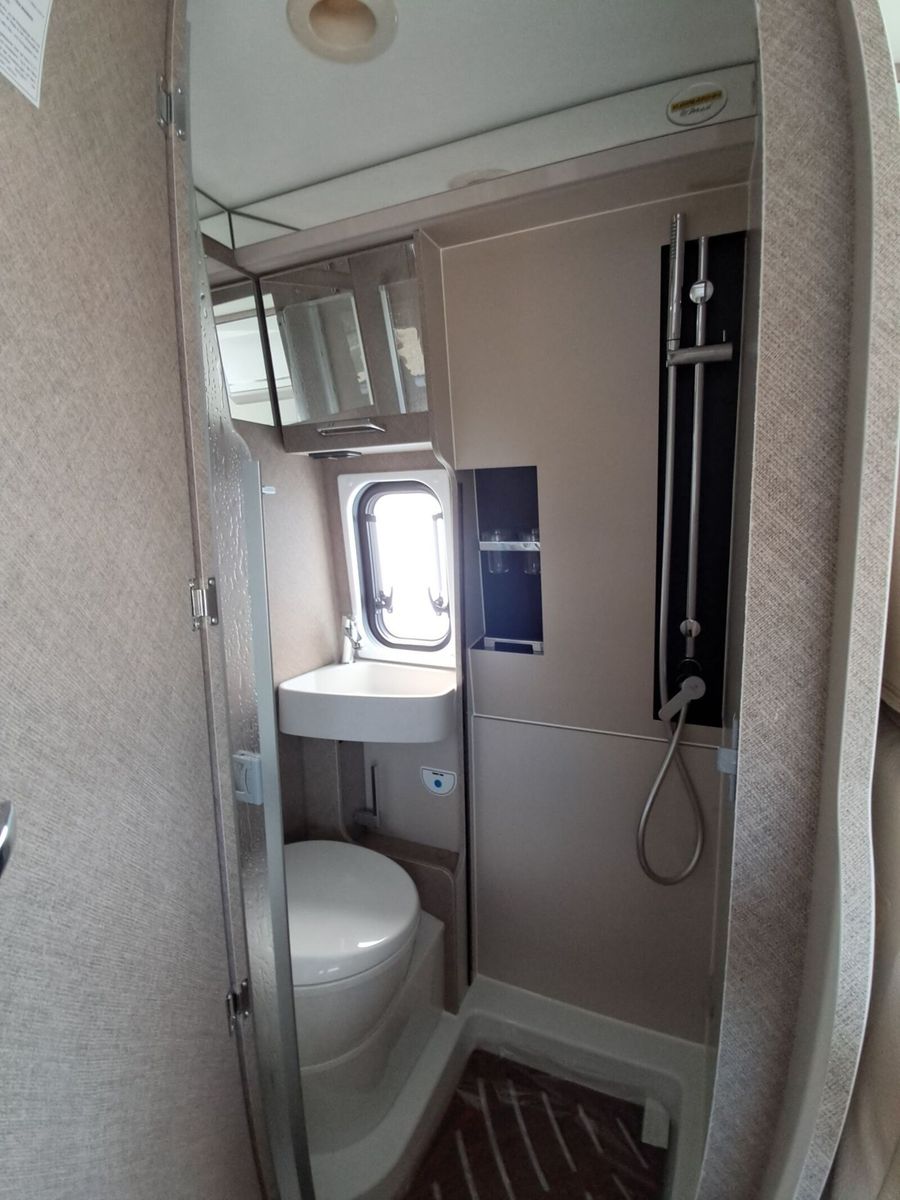 Fahrzeugabbildung Karmann Davis Lifestyle DA 590 LS Panorama + Automatik