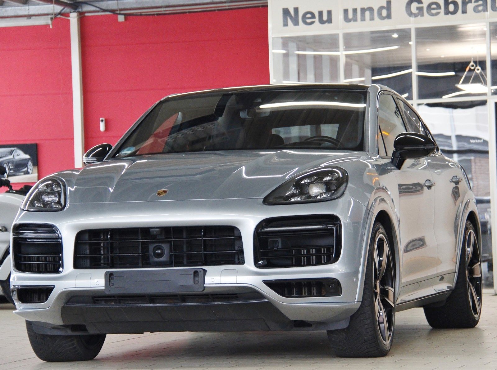 PORSCHE CAYENNE GTS COUPE MAX.VOLL *CARBON*NiGHT*PANO*22