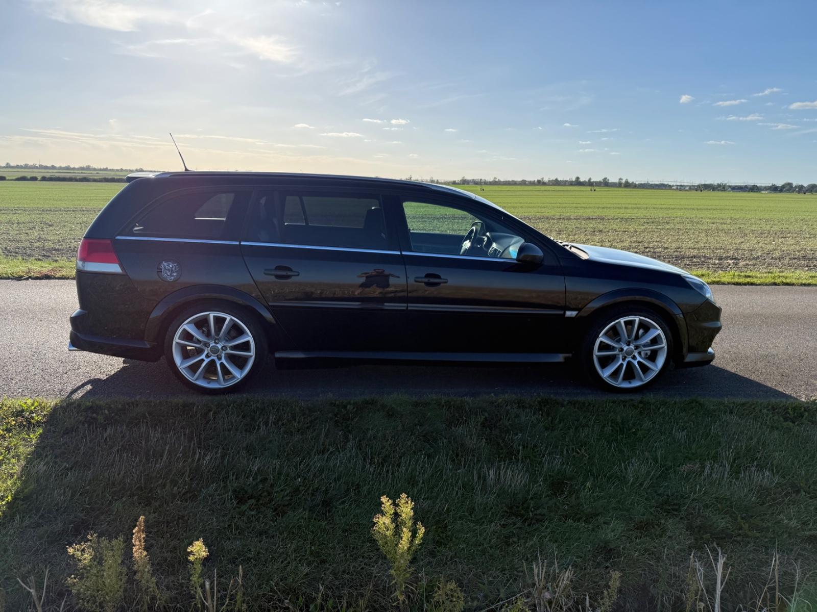 Opel Vectra 2005 — photo 6