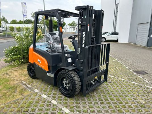 Doosan D25 NXP