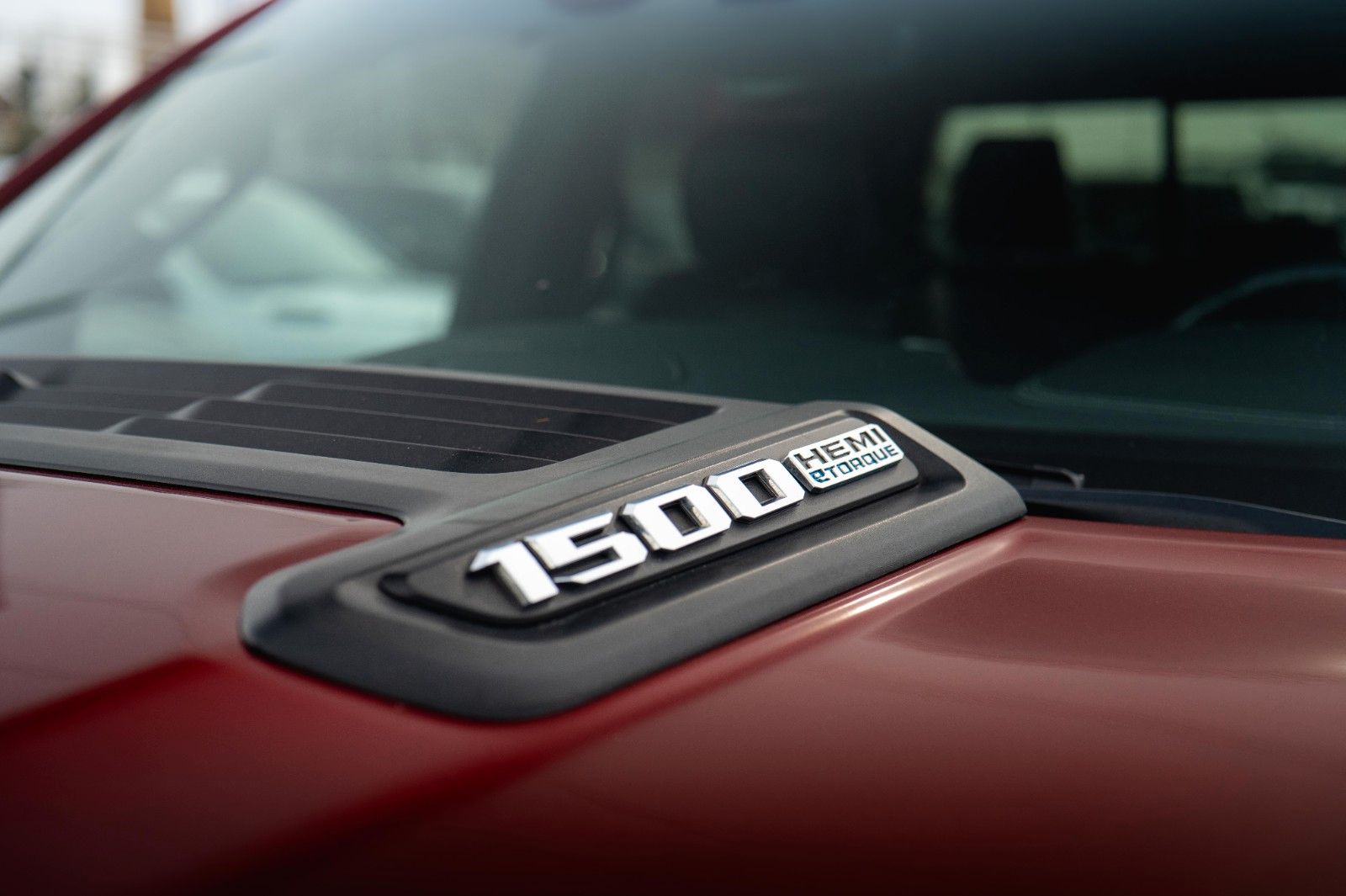 Fahrzeugabbildung Dodge RAM 5.7 V8 HEMI 4x4 NIGHT-Edition LARAMIE Sport