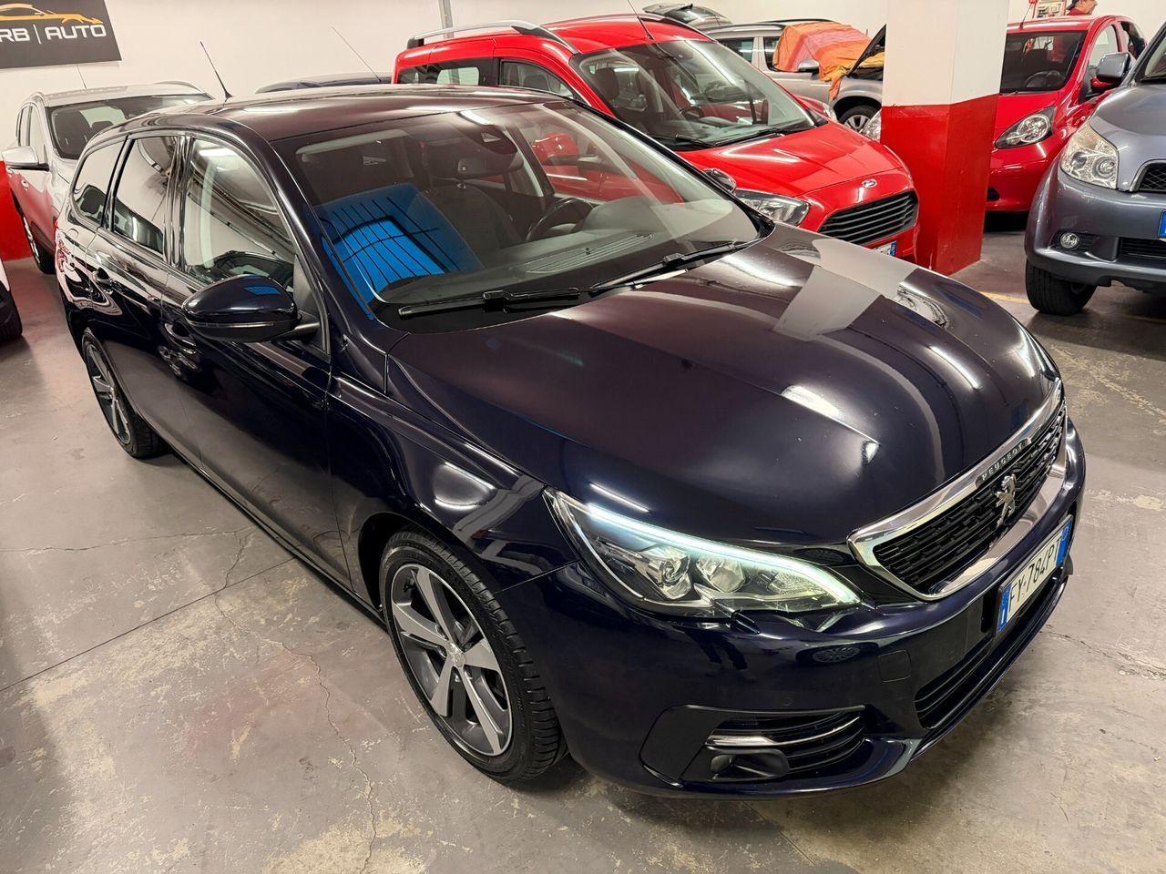 PEUGEOT 308