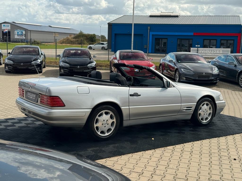 Mercedes-Benz SL 320