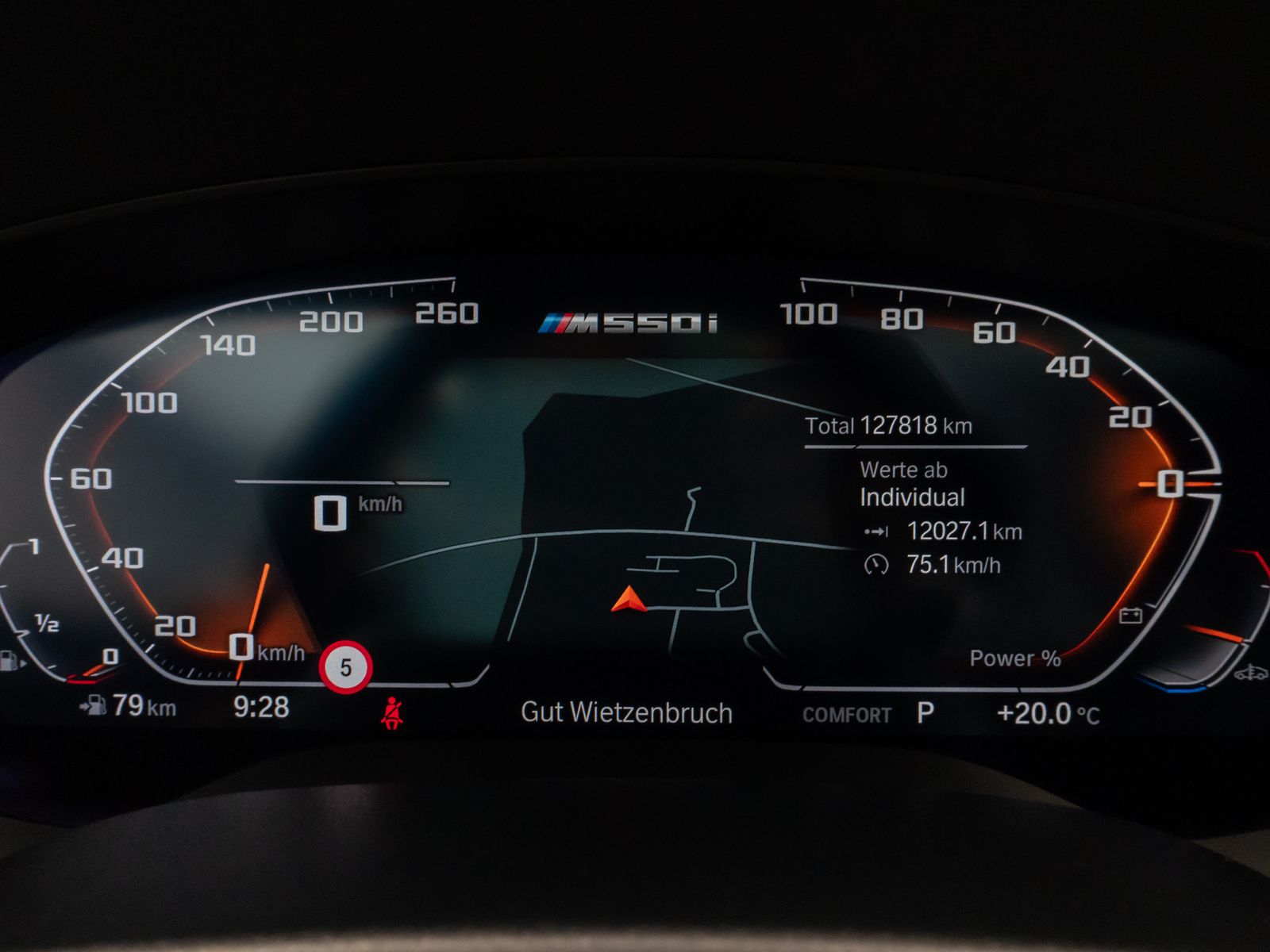 Fahrzeugabbildung BMW M550i xD Glasdach Laser 360°HUD DAB H/K SoftCl