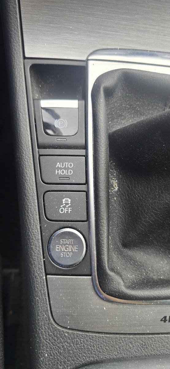 Volkswagen Passat 2012 — photo 23