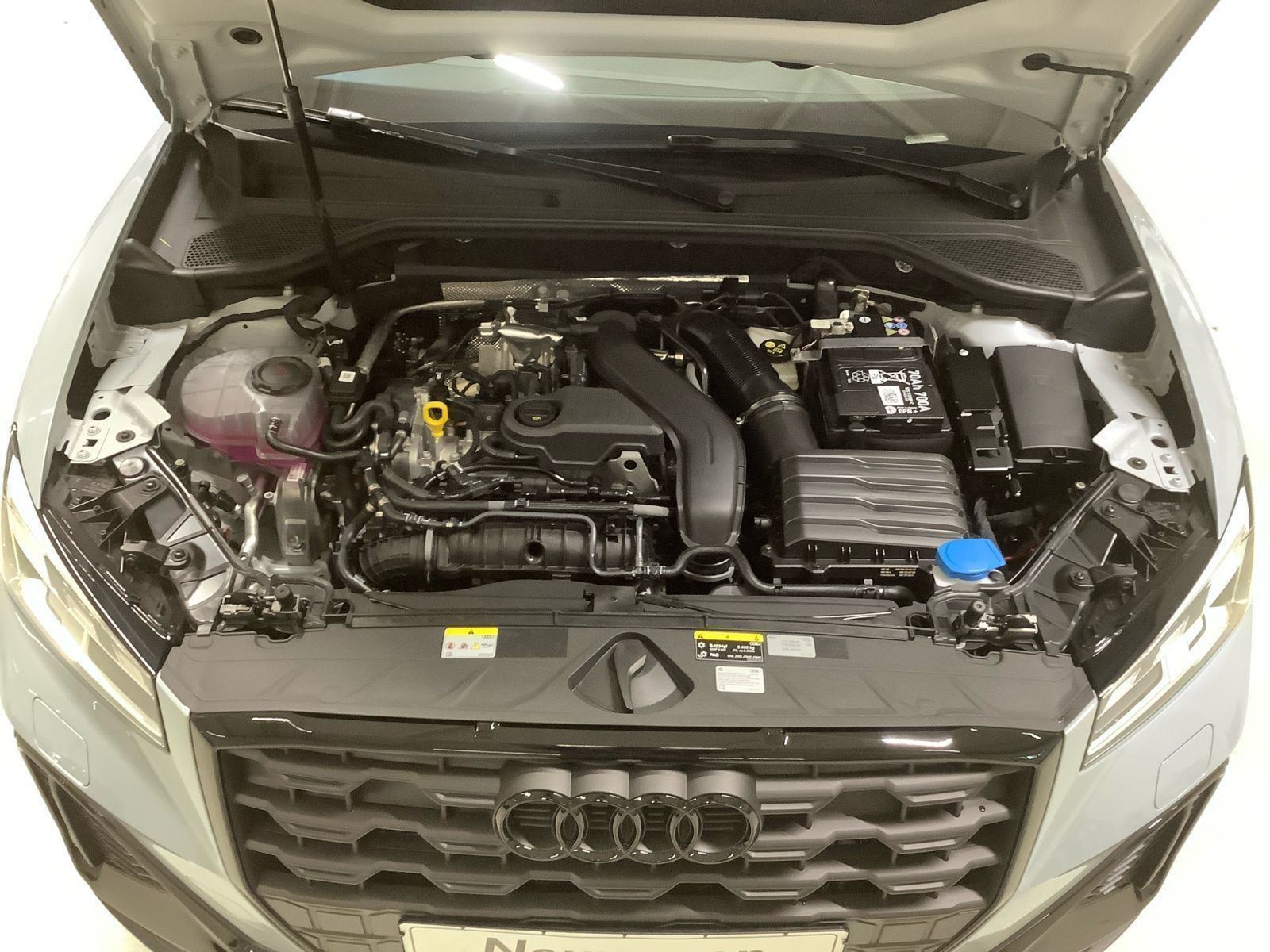 Q2 S line 35 TFSI,Kamera,Navi,PDC Plus,Matrix LE