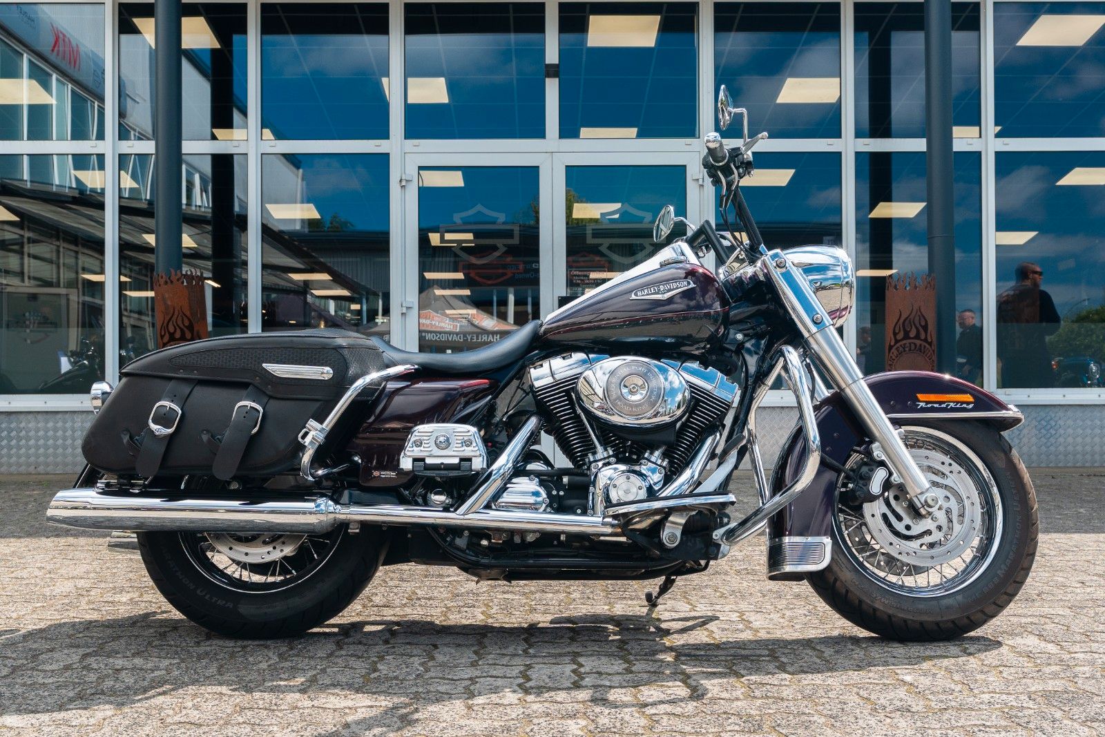 Fahrzeugabbildung Harley-Davidson FLHRC Road King Classic - Ape - Le Pera