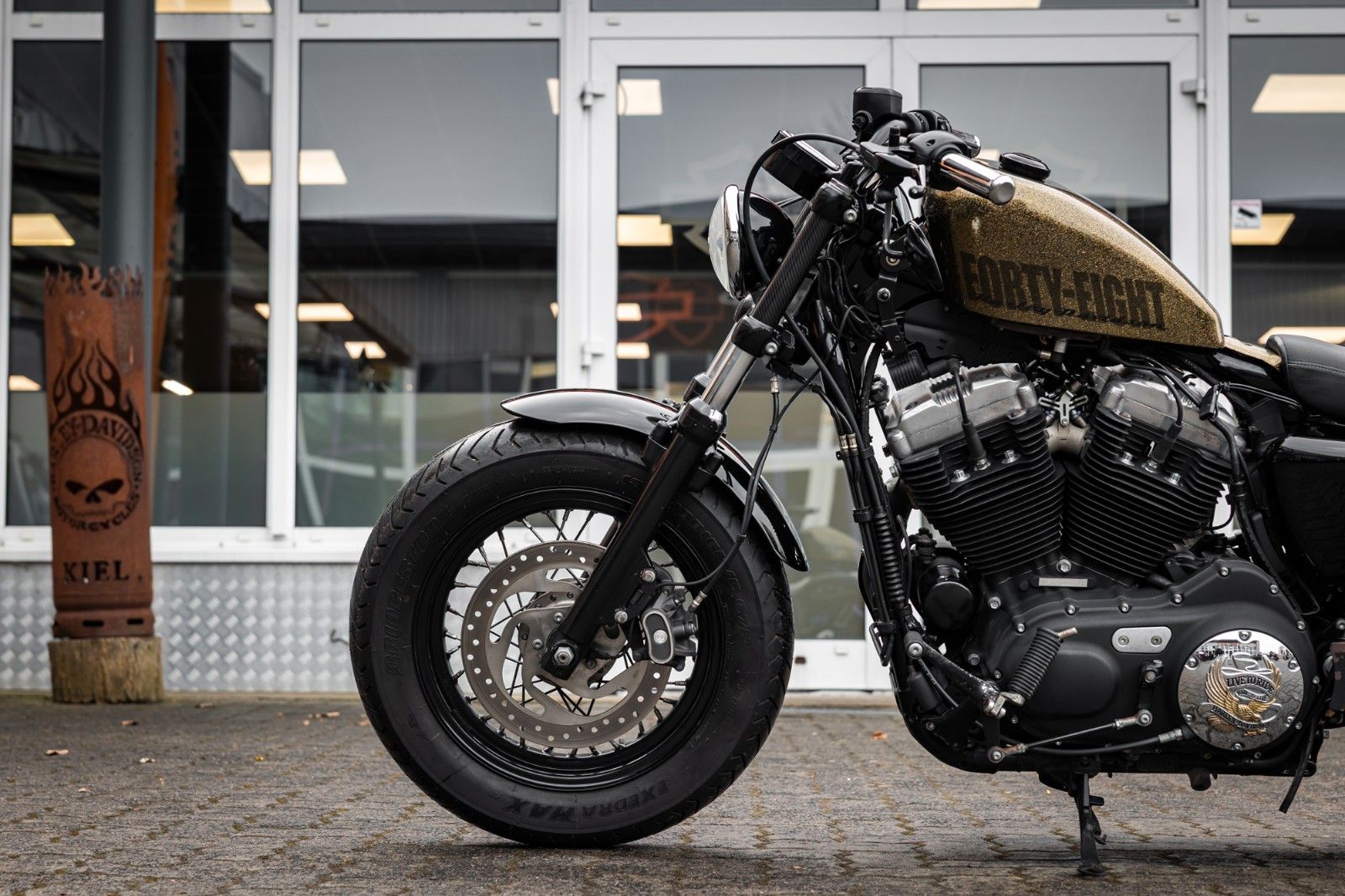 Fahrzeugabbildung Harley-Davidson XL1200X SPORTSTER FORTY-EIGHT - Miller Auspuff -