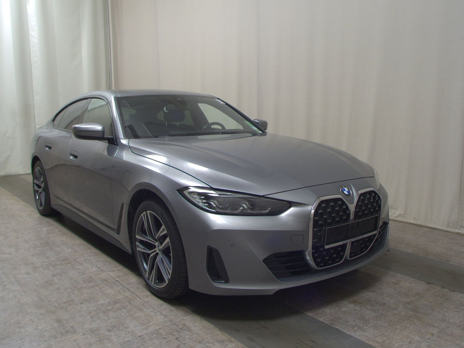 BMW 420dA Gran Coupe NAVI KLIMAAUT LED imagem 3
