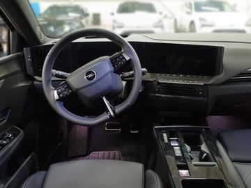 Fotografie 9 des Opel Astra L ST Ultimate Automatik Leder Schiebedach