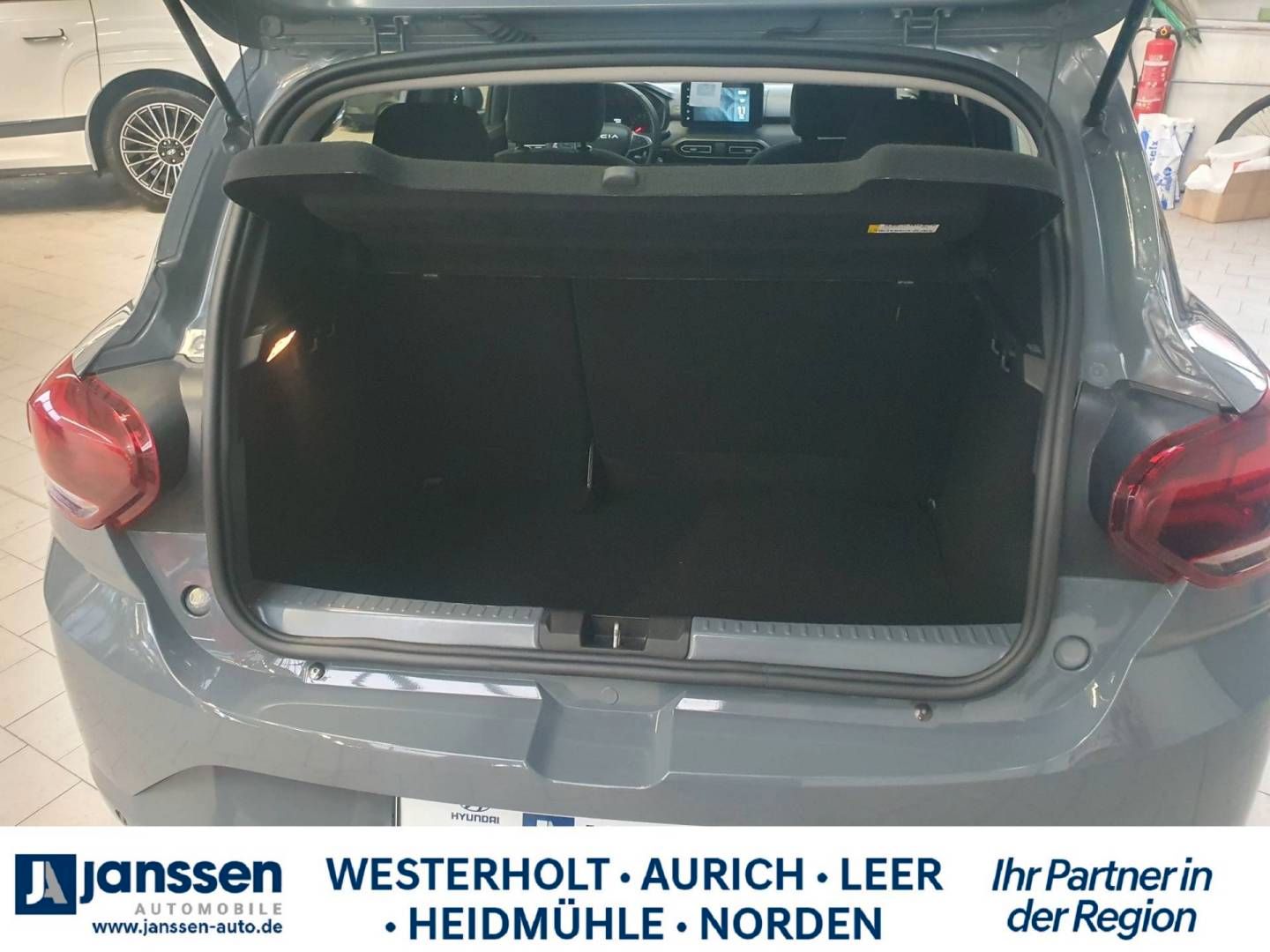 Fahrzeugabbildung Dacia Sandero Expression TCe 90 CVT