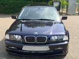 BMW 320i - - BMW 320 aus 2001: 320i
