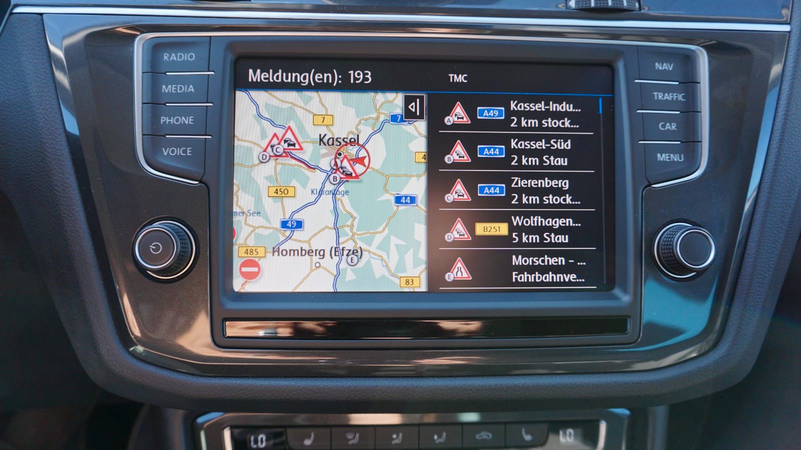 Fahrzeugabbildung Volkswagen Tiguan Comfortline BMT, LED,Navi,PDC, AHK el.