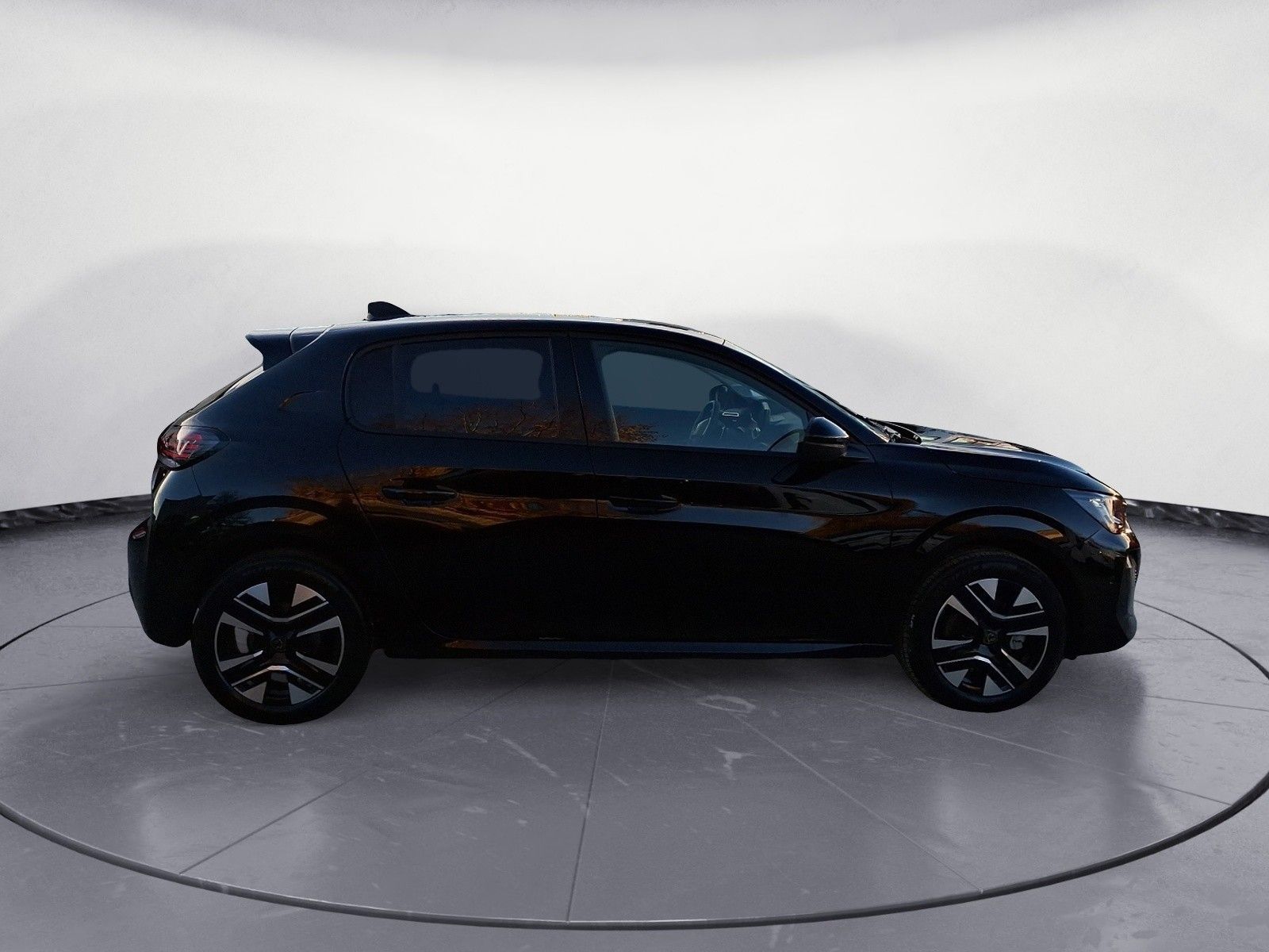 Peugeot 208 - Bild 4