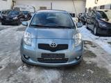 Toyota Yaris 1,3-l-VVT-i Executive Executive - Toyota Yaris Executive mit Benzin-Antrieb