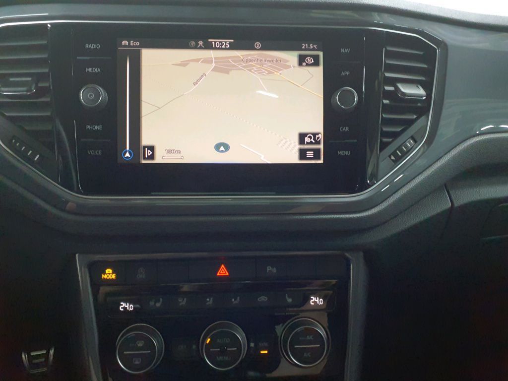 Volkswagen T-Roc Sport 1.5 TSI Pano*Tempo*Nav*PDC*RFK*SH
