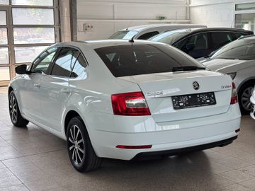 Skoda Octavia - 7