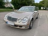 Mercedes-Benz E320 T 4Matic Elgance 7 Sitz... - Mercedes-Benz E 320 mit Benzin-Antrieb: Kombi