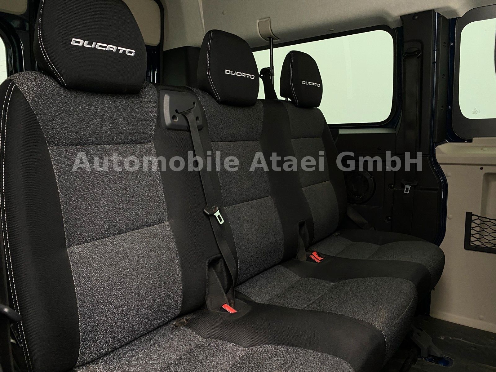 Fahrzeugabbildung Fiat Ducato 140 Erdgas Kombi MAXI 9-SITZE (4012)
