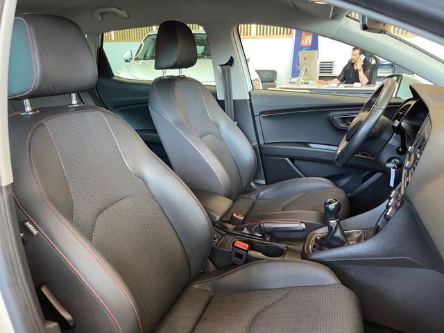 Seat Leon FR *2.Hand*Scheckheft*LED*