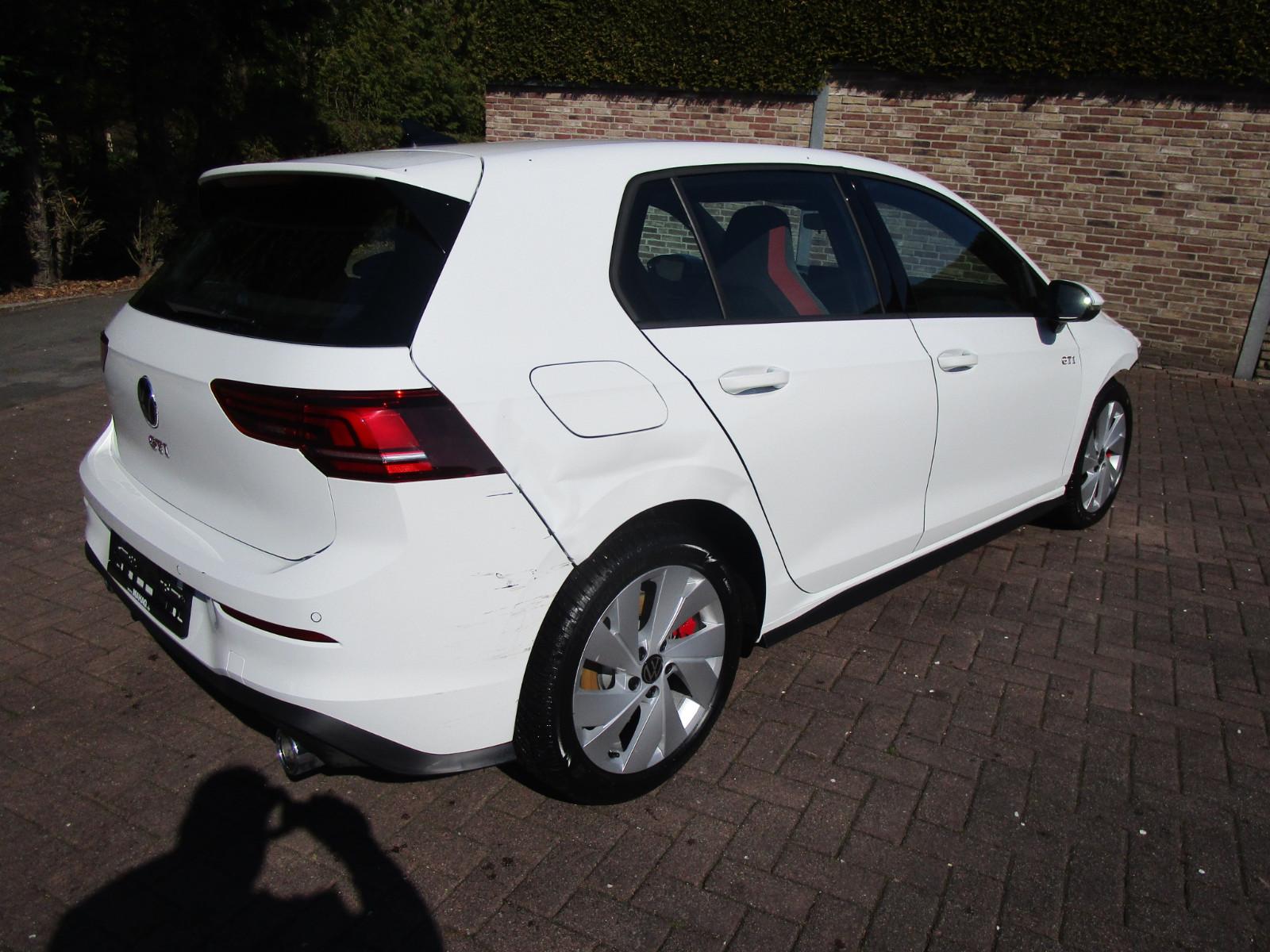 Volkswagen Golf VIII Lim. 2.0 TSI 195 kW GTI 10-2025