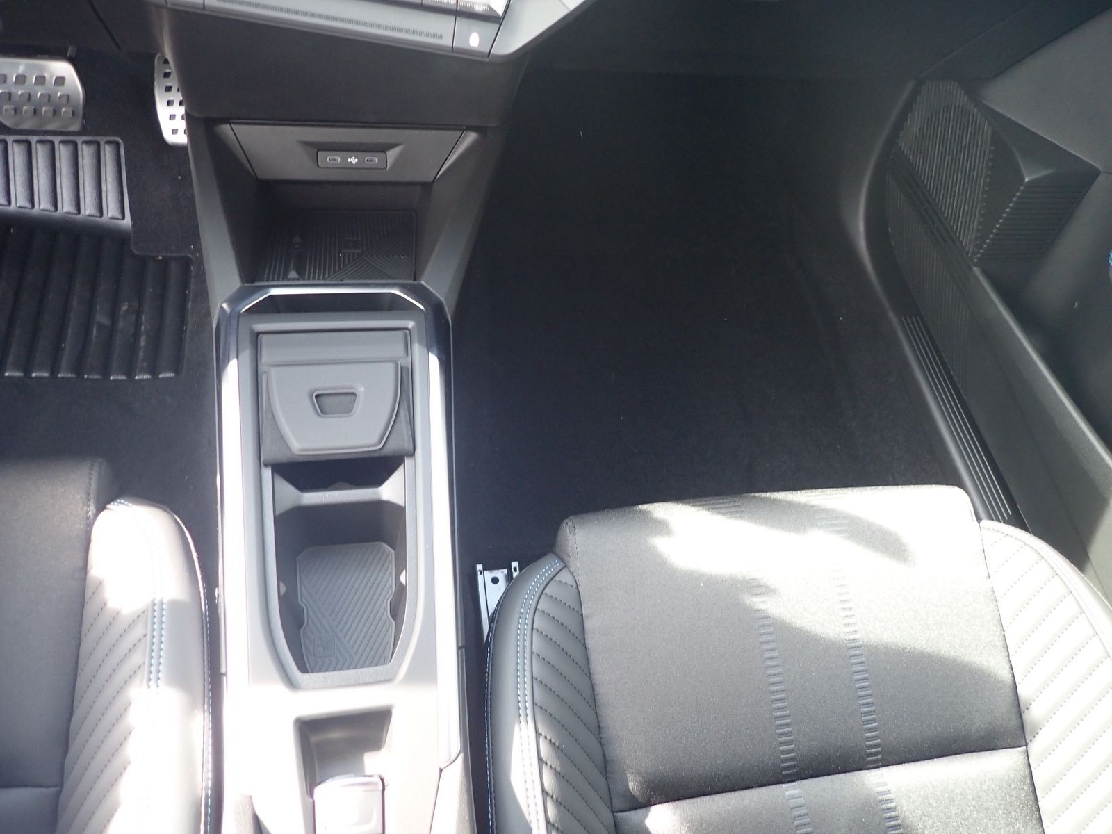 Fahrzeugabbildung Renault Clio Esprit Alpine TCe 115 EDC