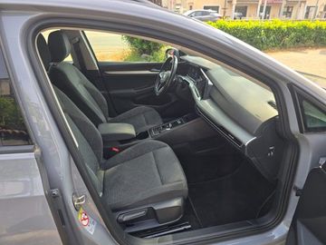 Volkswagen Golf - 12
