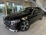 Mercedes-Benz E 220 d 4Matic T Avantgarde, Distronic, Pano! - Mercedes-Benz E 220 Gebrauchtwagen in Bremen