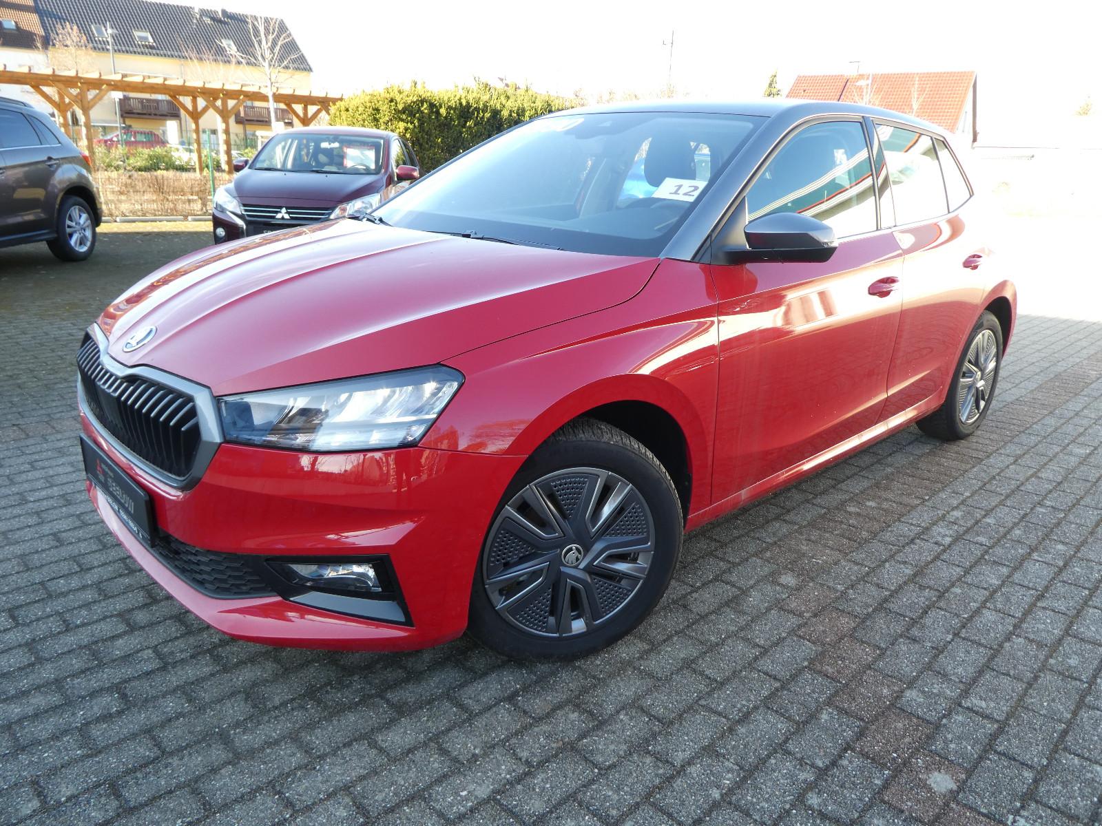 Skoda Fabia TSI *SITZHEIZG*KAMERA*LM*FRONTSCHEIBE HEI