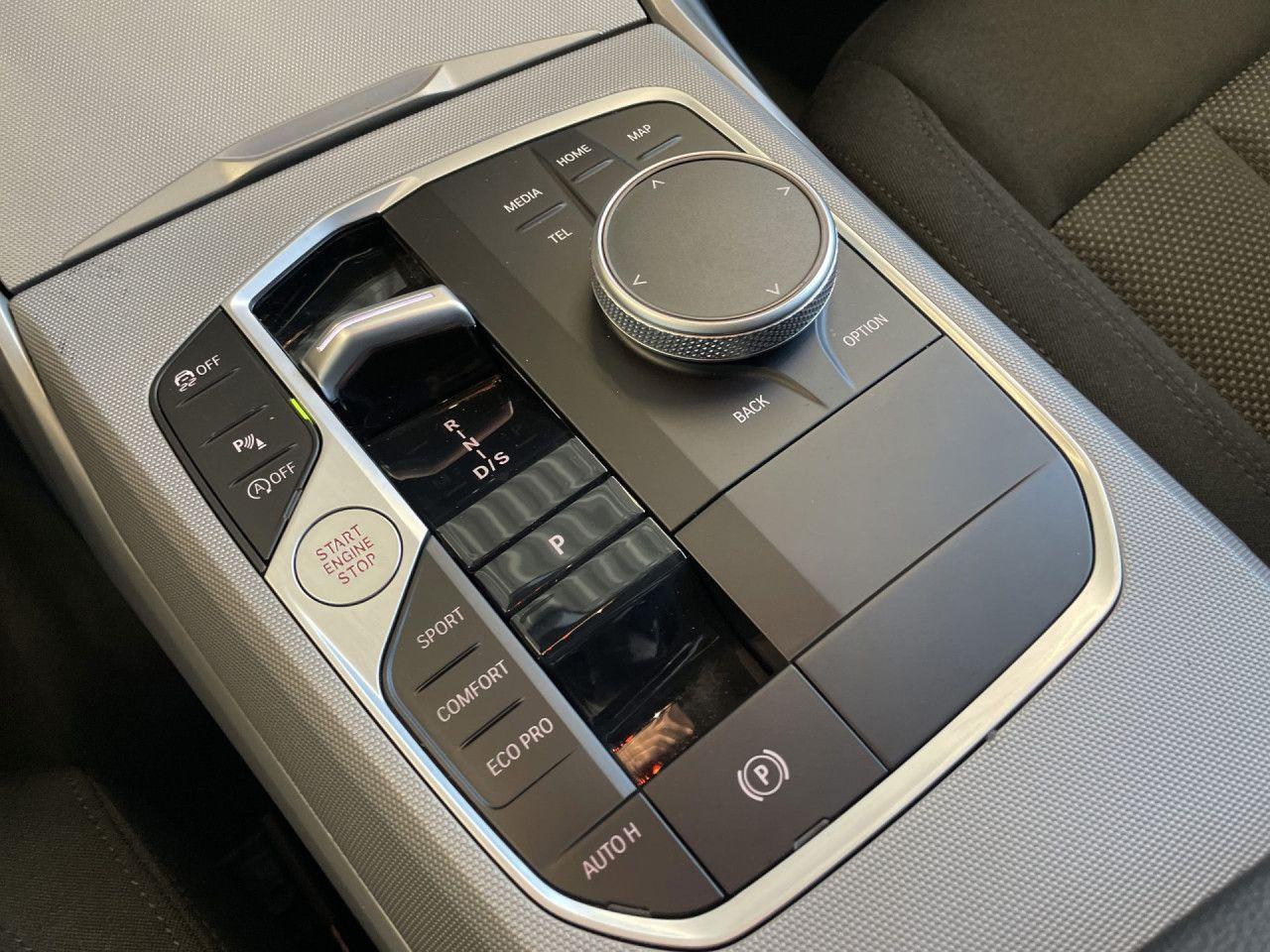 BMW 318 iA Touring LiveProf,AdapLED,DrA,Kamera,HUD, миниатюра 15