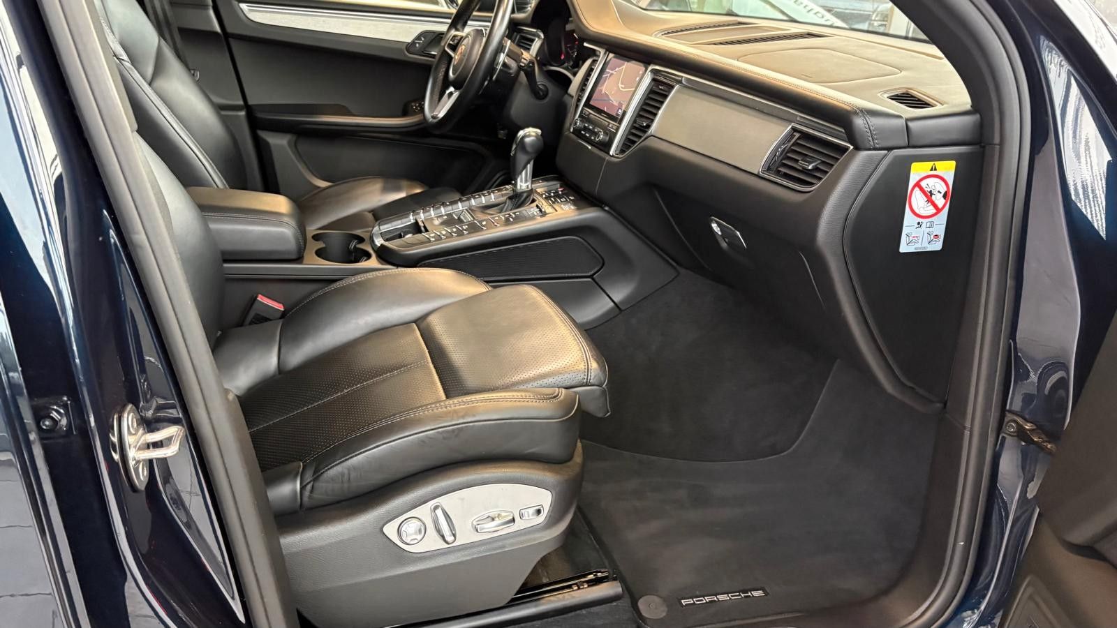 Fahrzeugabbildung Porsche Macan S Diesel/Panodach/21 Zoll Turbo/