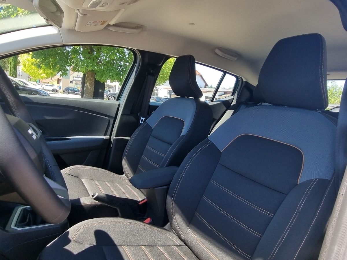 Fahrzeugabbildung Dacia Sandero Stepway Expression TCe 110