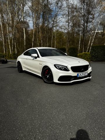 MERCEDES-BENZ Mercedes C63s AMG 