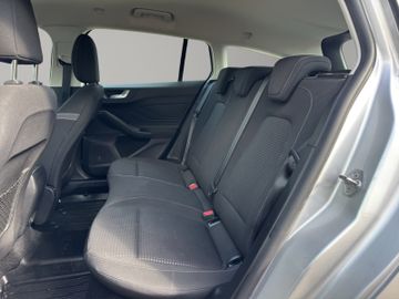 Ford Focus - 10