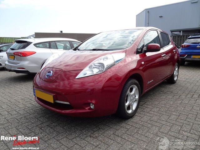 Nissan Leaf Acenta 30 kWh automatik 109pk