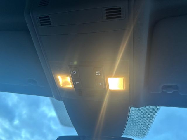 Touran IQ.DRIVE 1.5 TSI DSG ACC Navi 7-Sitzer PD