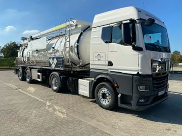 Fahrzeugabbildung MAN TGX 18.470 mit Schrader S/D ADR Auflieger