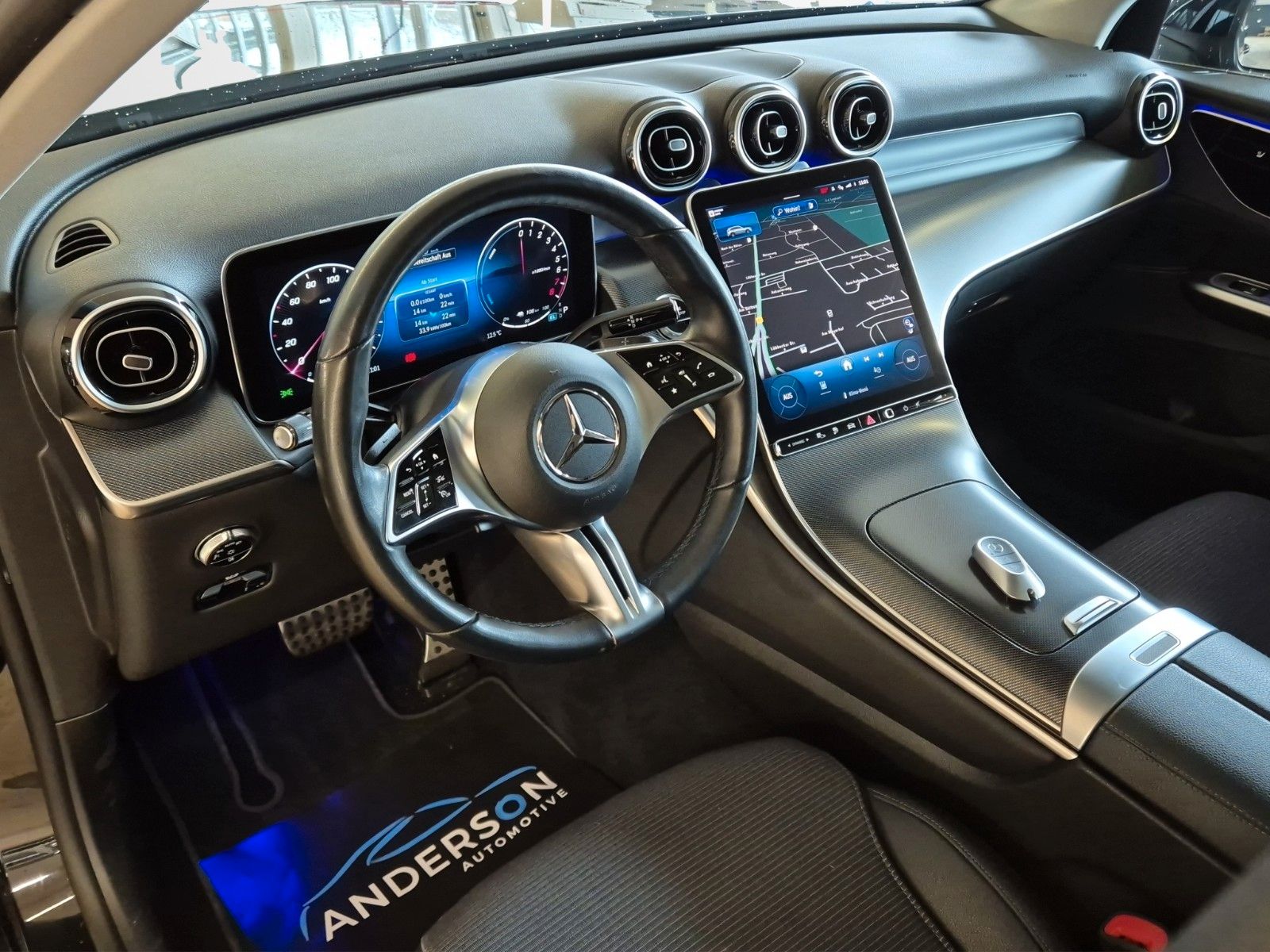 Fahrzeugabbildung Mercedes-Benz GLC300E 4MATIC 360° PANO DIG LIGHT AHK